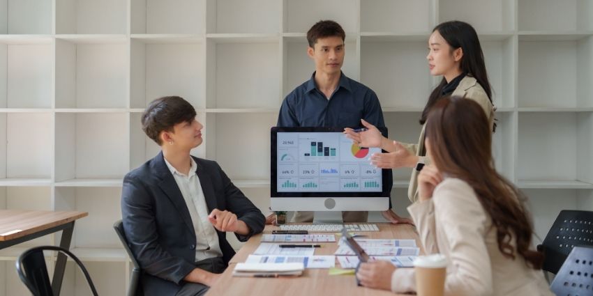 hcm hr ai 2026 analytics data culture